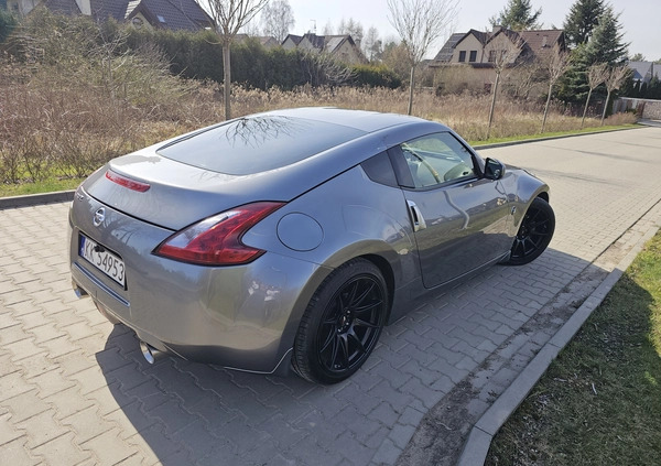 Nissan 370 Z cena 97000 przebieg: 150000, rok produkcji 2016 z Kraków małe 121